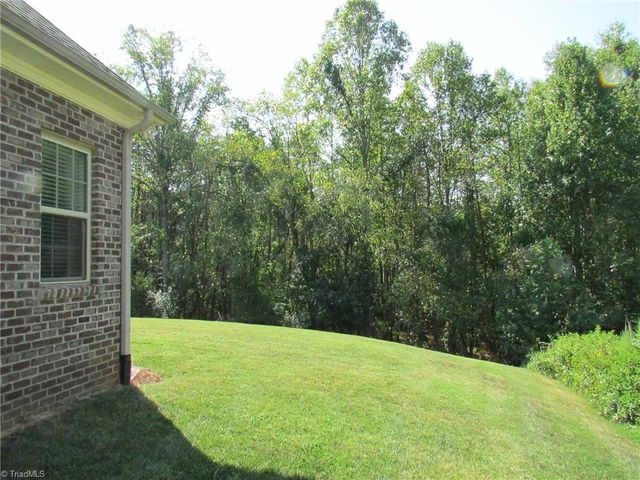 4617 Olivine Lane, Pfafftown, NC 27040