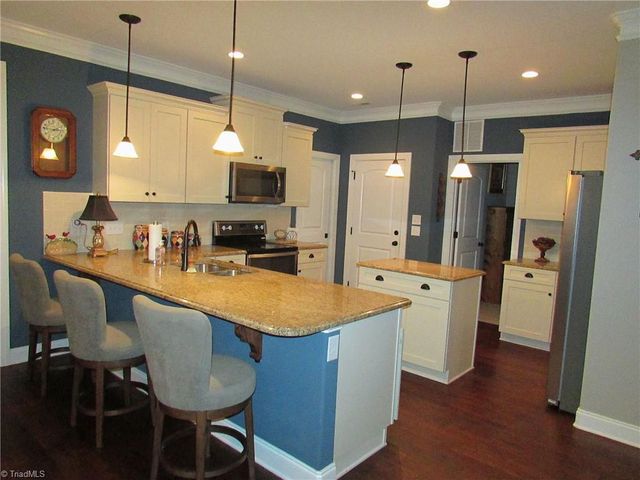 4617 Olivine Lane, Pfafftown, NC 27040