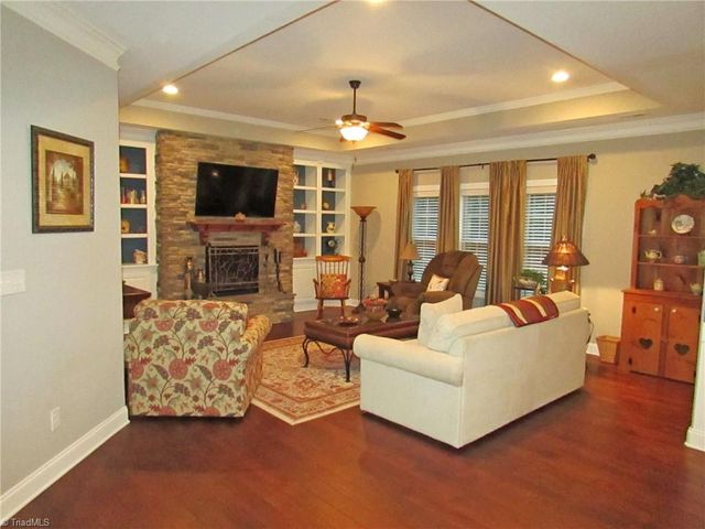 4617 Olivine Lane, Pfafftown, NC 27040