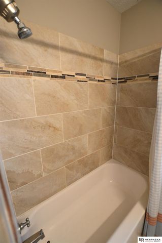 2211 S 36th Street, Lincoln, NE 68506