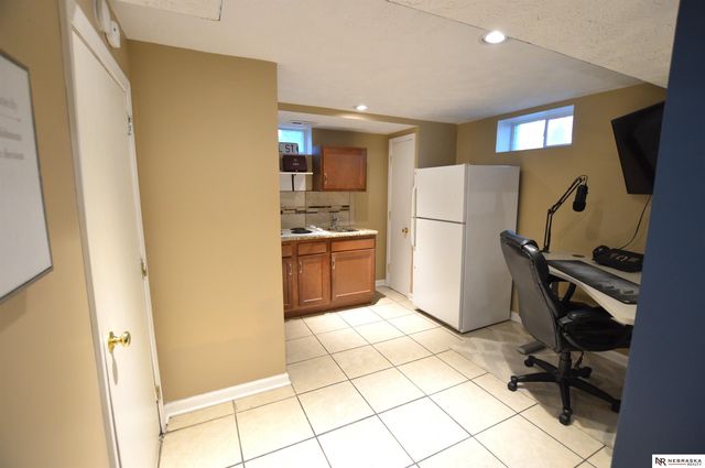 2211 S 36th Street, Lincoln, NE 68506