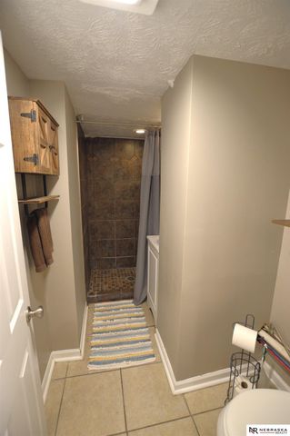 2211 S 36th Street, Lincoln, NE 68506