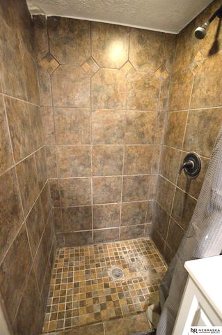 2211 S 36th Street, Lincoln, NE 68506