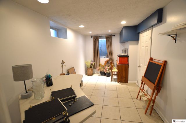 2211 S 36th Street, Lincoln, NE 68506