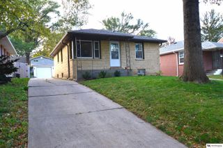 2211 S 36th Street, Lincoln, NE 68506