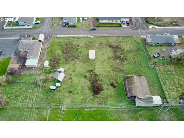 917 MYRTLE St, The Dalles, OR 97058