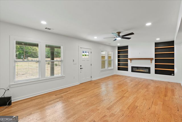 1355 Boulevard Lorraine SW, Atlanta, GA 30311