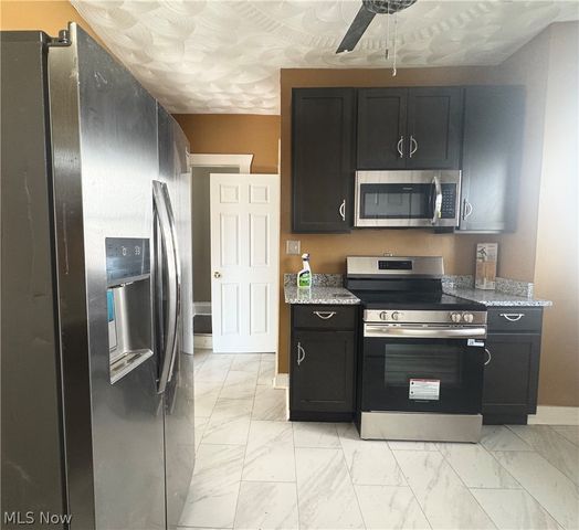 9606 Parmelee Avenue, Cleveland, OH 44108