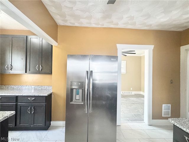 9606 Parmelee Avenue, Cleveland, OH 44108