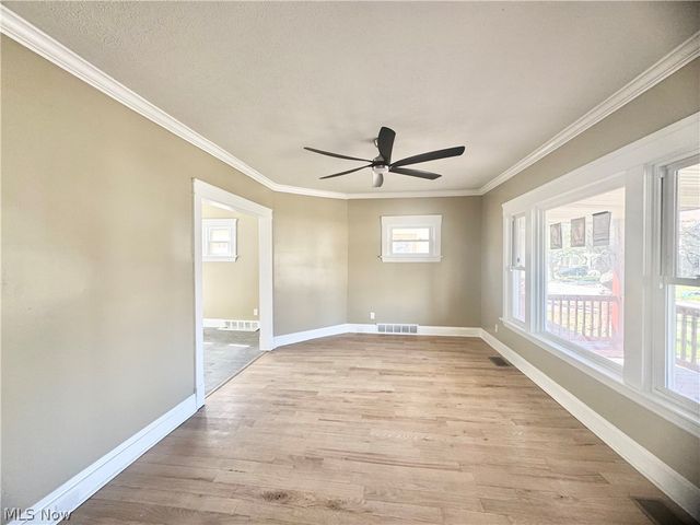 9606 Parmelee Avenue, Cleveland, OH 44108