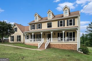 4390 Inns Brook Drive, Snellville, GA 30039