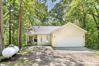 6790 19 Mile Road, Cedar Springs, MI 49319