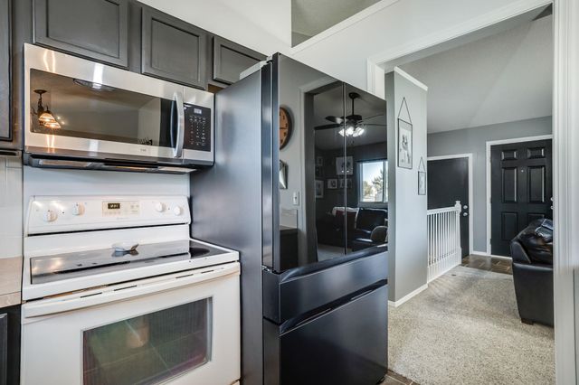 13605 W Ponderosa Ct, Wichita, KS 67235