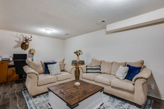 13605 W Ponderosa Ct, Wichita, KS 67235