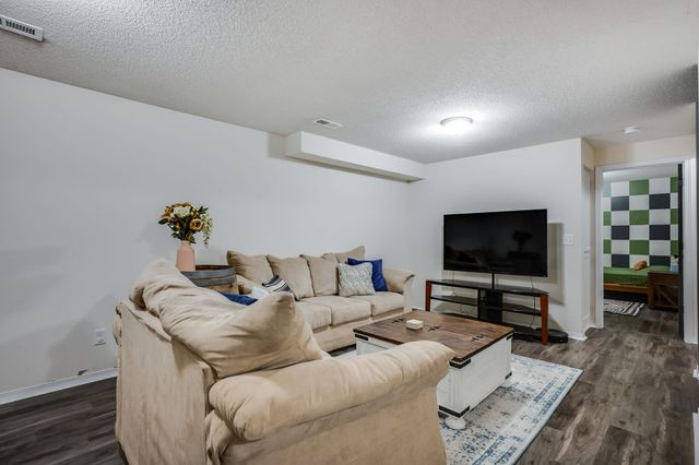 13605 W Ponderosa Ct, Wichita, KS 67235