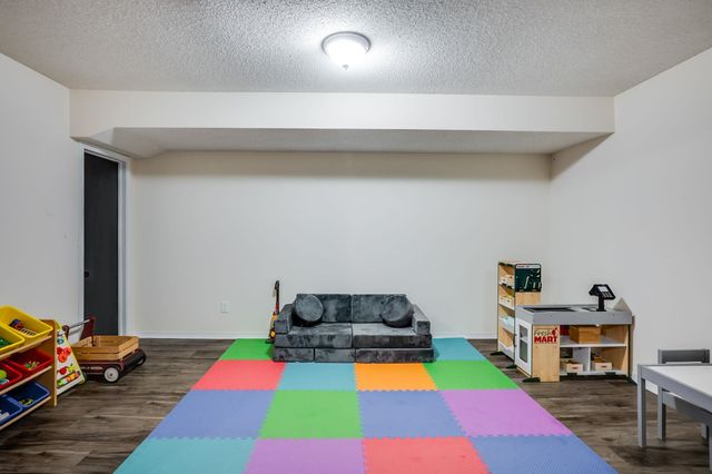 13605 W Ponderosa Ct, Wichita, KS 67235