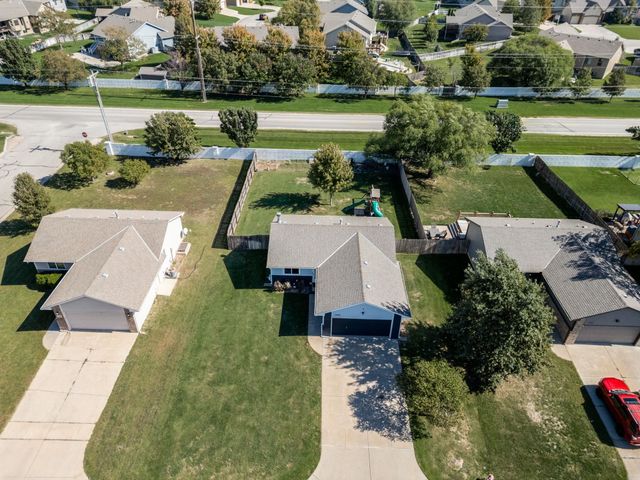 13605 W Ponderosa Ct, Wichita, KS 67235