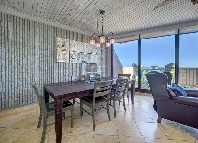 7477 State Highway 361 201, Port Aransas, TX 78373