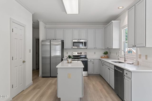 101 Greygate Place, Cary, NC 27518