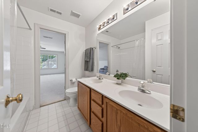 101 Greygate Place, Cary, NC 27518