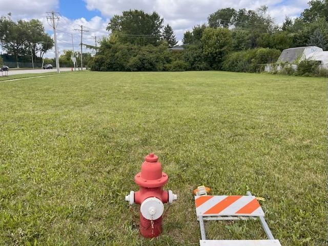 617 N Wilke Road, Arlington Heights, IL 60005