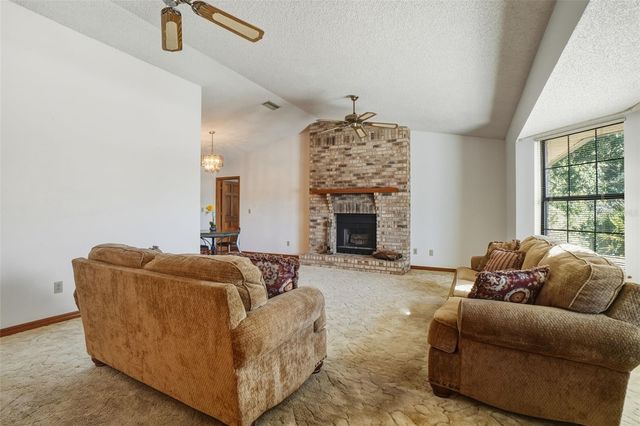 950 CENTENNIAL AVENUE, Deltona, FL 32738