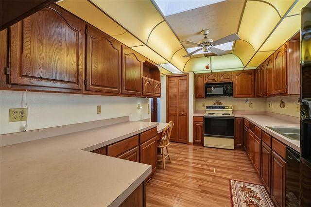 950 CENTENNIAL AVENUE, Deltona, FL 32738