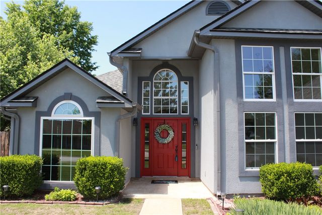 3029 N Quartz Drive, Fayetteville, AR 72704