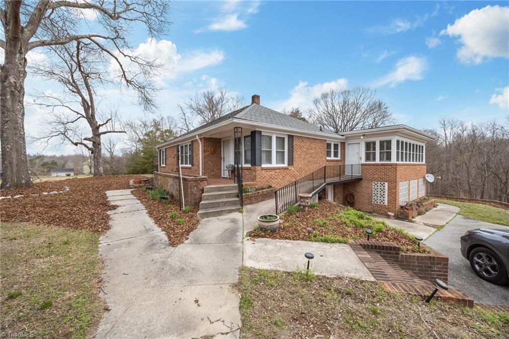 723 Haynes Road, Thomasville, NC 27360