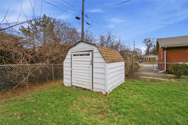 3213 Selden Avenue, Middletown, OH 45044