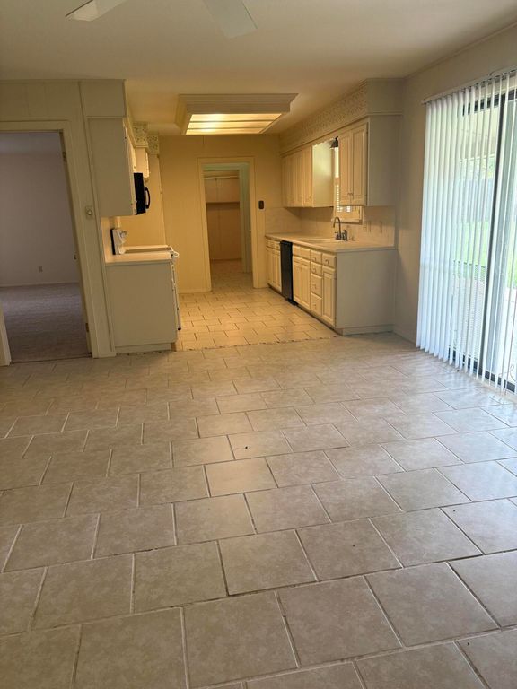 Image 8 of property listing at 3344 Trinity Avenue, San Angelo, TX 76904