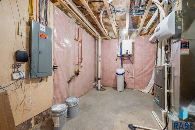 209 E Chapelwood Dr Drive, Brandon, SD 57005