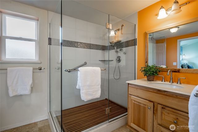 1260 Harrison Avenue, Blaine, WA 98230