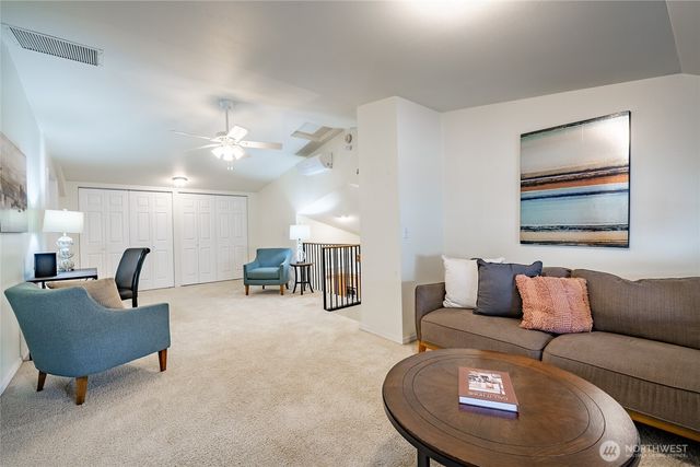 1260 Harrison Avenue, Blaine, WA 98230