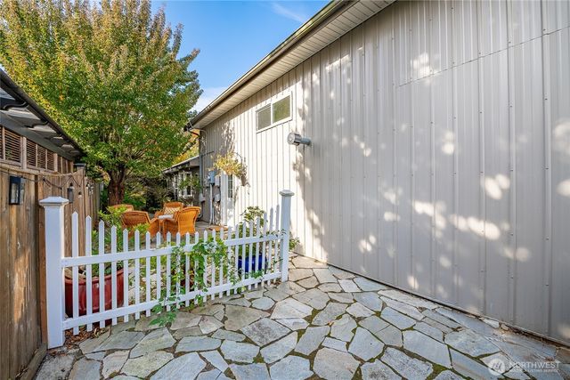 1260 Harrison Avenue, Blaine, WA 98230