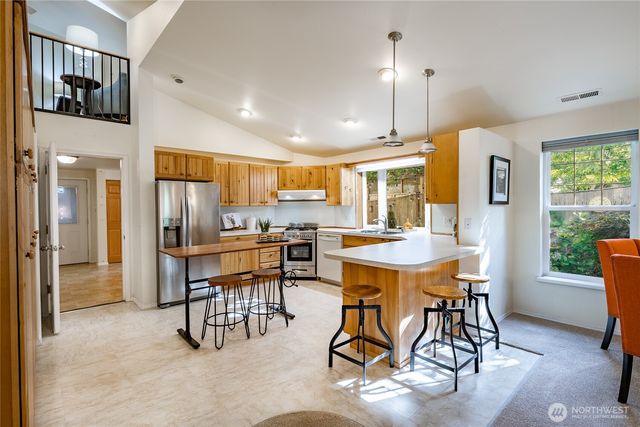 1260 Harrison Avenue, Blaine, WA 98230