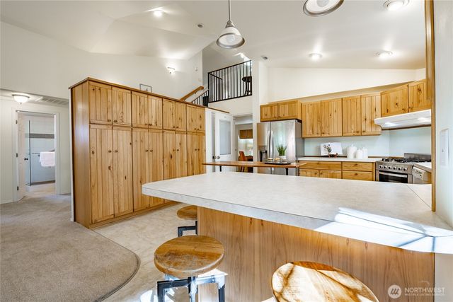 1260 Harrison Avenue, Blaine, WA 98230