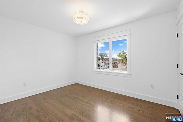 213 7th Street 2ND FL, Palisades Park, NJ 07650