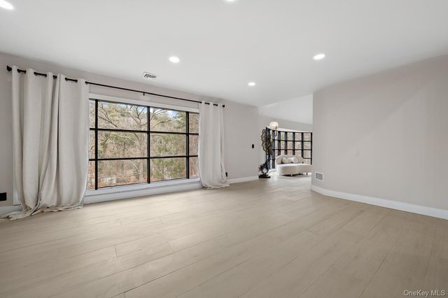 111 Mill River Road, Upper Brookville, NY 11771