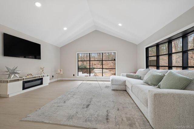 111 Mill River Road, Upper Brookville, NY 11771