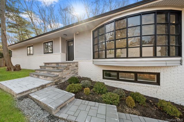 111 Mill River Road, Upper Brookville, NY 11771