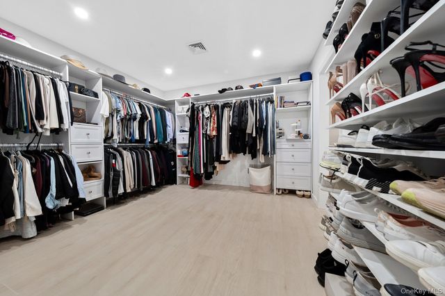 111 Mill River Road, Upper Brookville, NY 11771