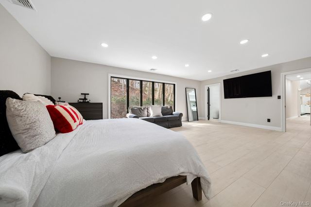 111 Mill River Road, Upper Brookville, NY 11771