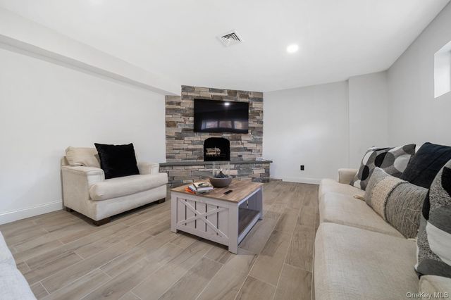 111 Mill River Road, Upper Brookville, NY 11771