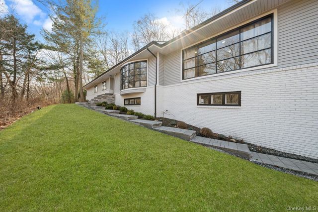 111 Mill River Road, Upper Brookville, NY 11771