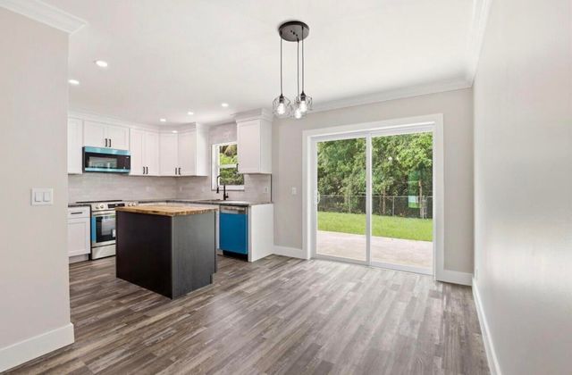 15409 Los Angeles Drive, Loxahatchee, FL 33470