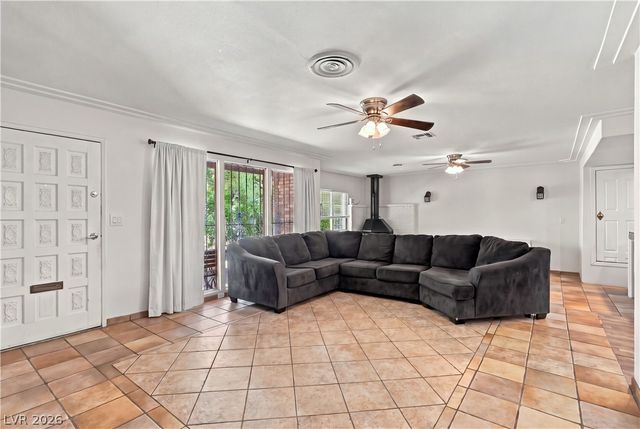 2828 Willoughby Avenue, Las Vegas, NV 89101