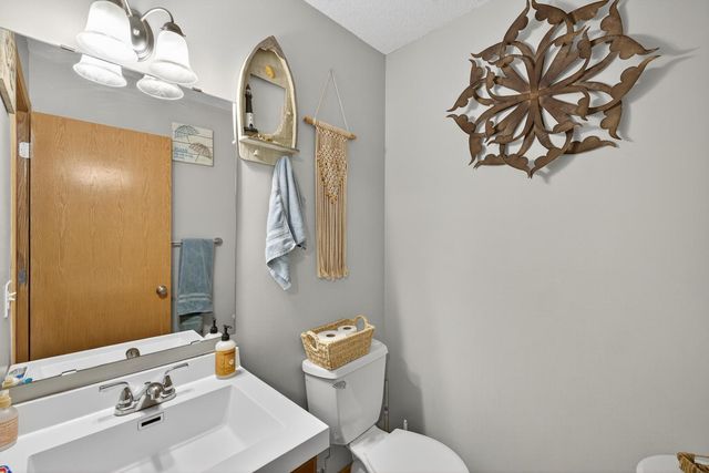 742 Baylee Place SW, Pine Island, MN 55963