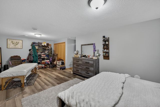 742 Baylee Place SW, Pine Island, MN 55963