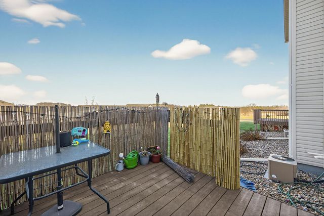 742 Baylee Place SW, Pine Island, MN 55963